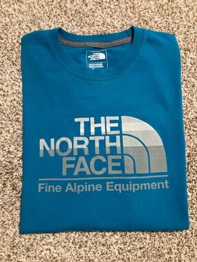 The North Face Men's Bright Teal Blue  Logo Short Sleeve Tee